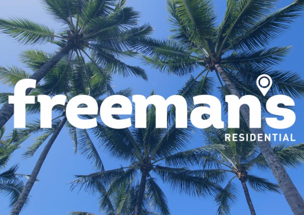 Luxury Pool Side Apartment In Beachfront Resort Cairns Exterior foto